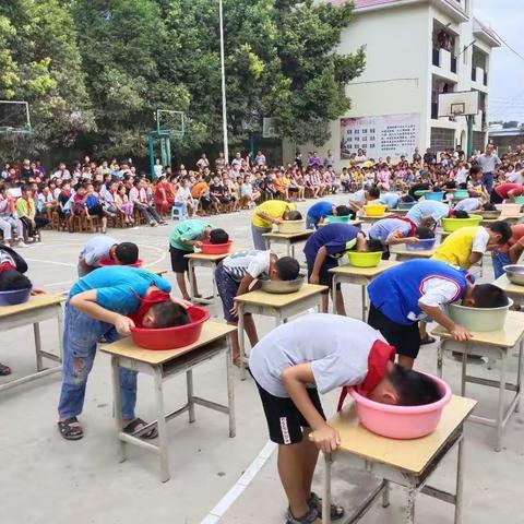 宜州区龙头乡龙盘小学防溺水应急演练