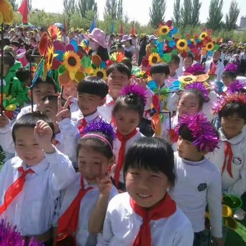 第一个运动会，三班萌宝，祖国的花朵！
