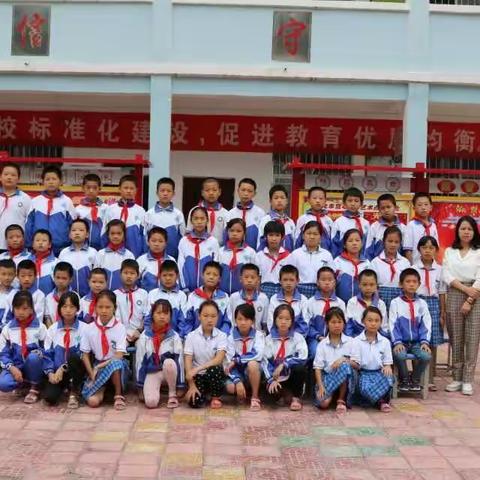 岁月如歌，静待花开——潭头小学2018——2019学年第一学期五（2）班成长掠影