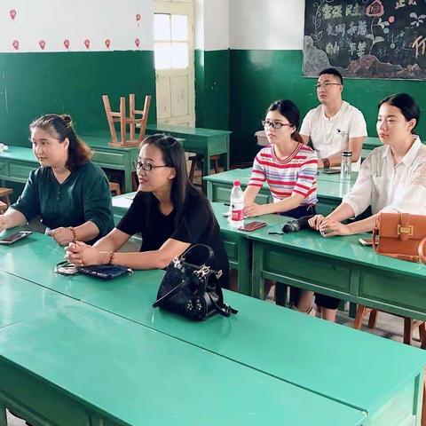 第二、四实验小学美术业务培训