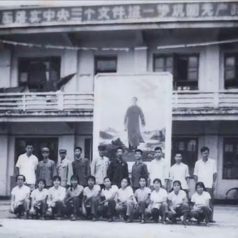 相逢是首歌，同行是你和我