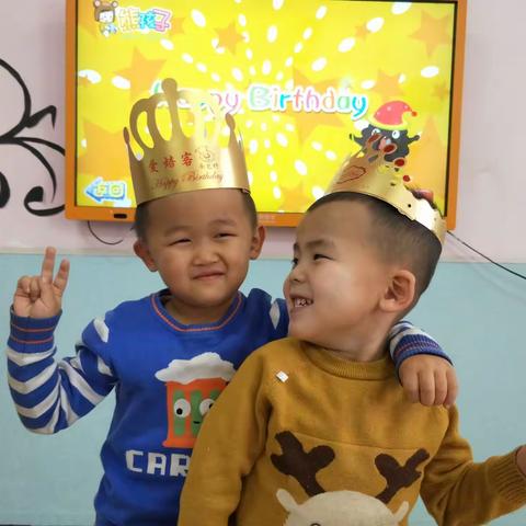 杜晟小朋友和靖浩杅小朋友共同的生日，㊗️你们生日快乐哦！