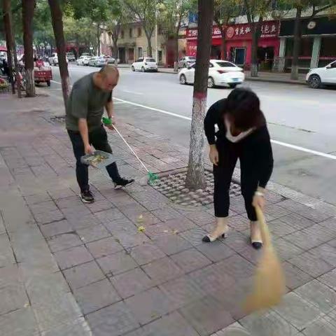 区农机管理站继续在包抓路段进行打扫整治工作