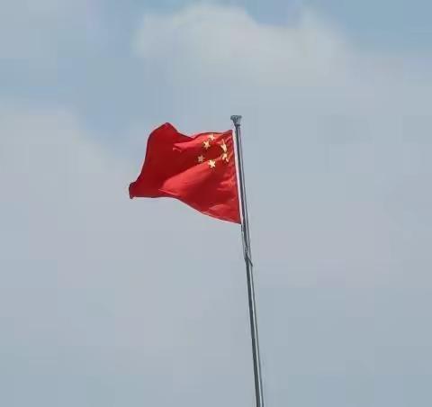 炎炎夏日的最美逆行者