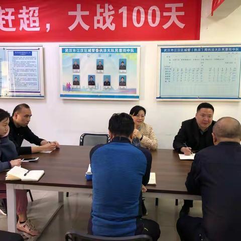 民意街合力开展夜间出店、占道整治行动