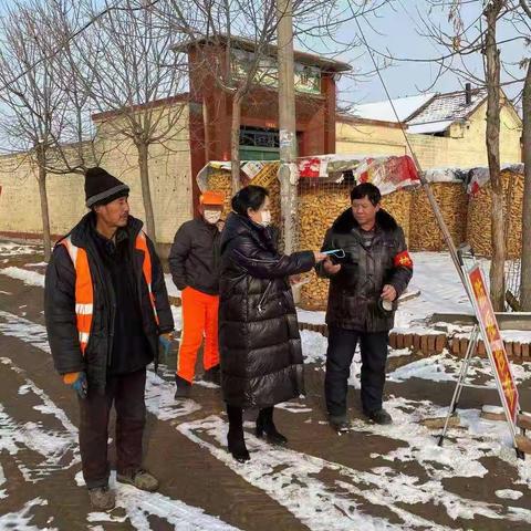 刘家庙乡前生金刘村刘建利、魏金萍夫妇爱心捐赠家乡医疗物资。
