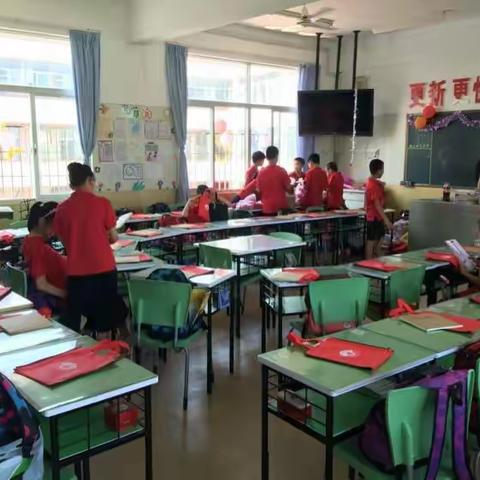 2015-2016（下）火炬学校五年3班六.一儿童节