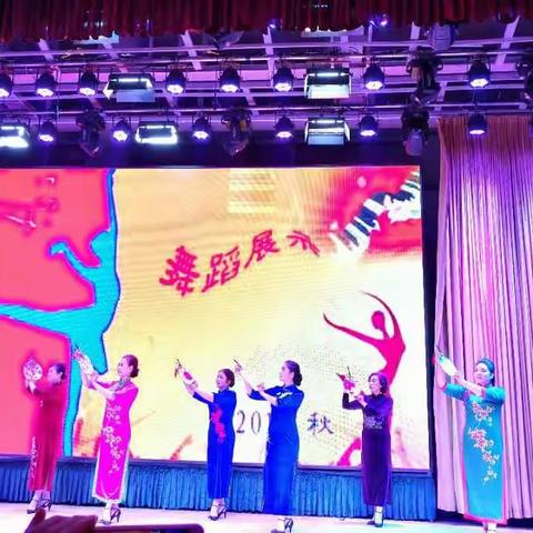 此篇献给老年大学模特班朋友