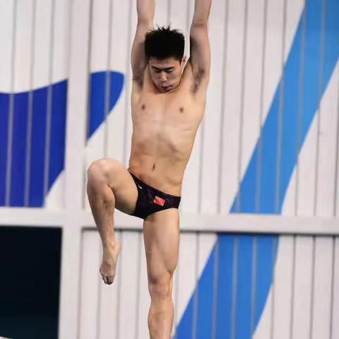 男子跳水（三行诗）