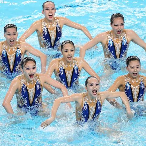 水中芭蕾（三行诗）