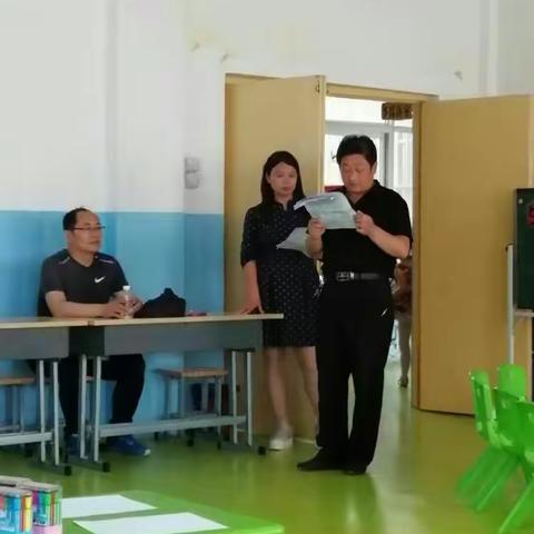 叶县学前教育宣传月活动一一一教体局幼儿园送教下乡交流活动