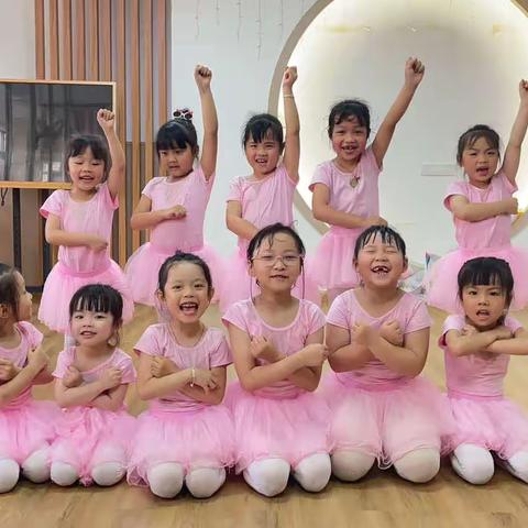 成龙幼儿园舞蹈兴趣班正式招生啦🎉