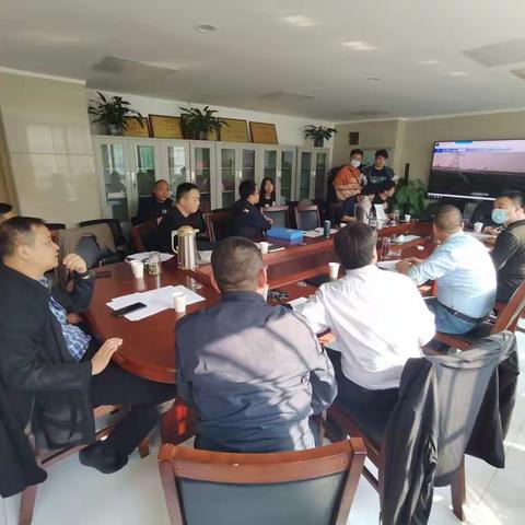 王闯副局长主持召开耕地保护督察预警图斑审核会