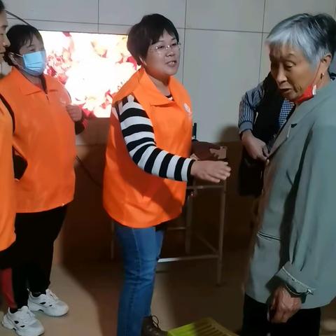流浪8载终归家 暖心守护助团圆