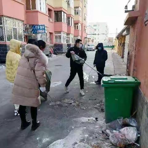 五一街一环翠社区   积极开展春节前环境卫生整治活动