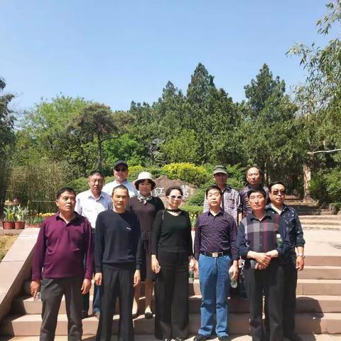 走进军营的第一位领路人