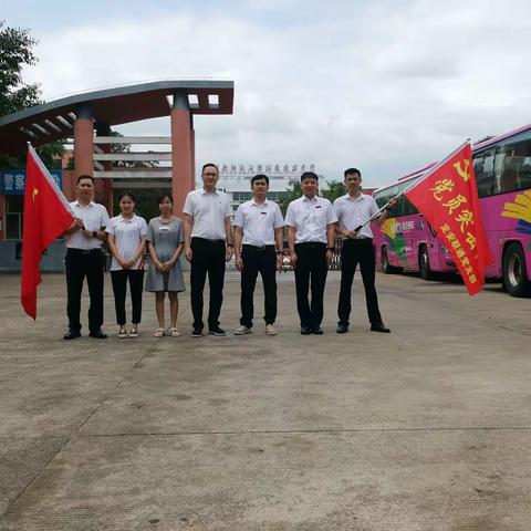 爱心助考，温暖前行。——中国联通定安县分公司2021“爱心助考”再出发！