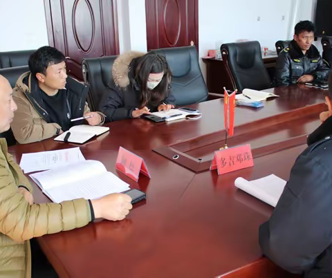 综合行政行政执法局召开防汛地灾工作会