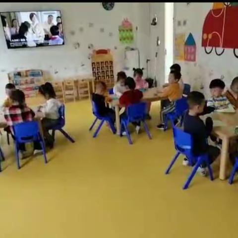 和龙市瀚思幼儿园幼儿折纸赛