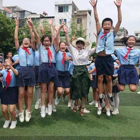 “花”样六一，“童”样快乐——荔城二小五（2）中队“庆六一水果拼盘”活动