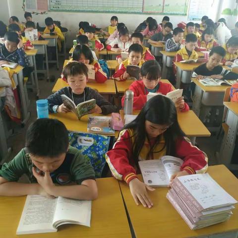 沉醉书香，乘“书”飞翔 长征源小学六④班阅读掠影