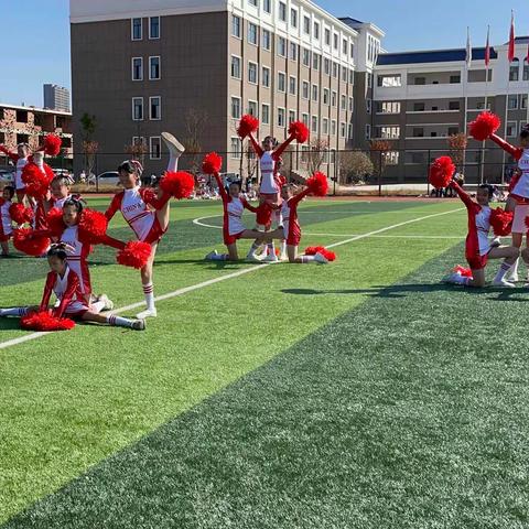 热烈祝贺梅港中小在2022年全县啦啦操比赛中获得佳绩