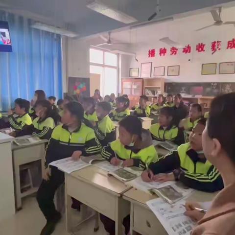 双师课堂，快乐学习双倍绽放——记信都区路罗镇中心学校路罗完小与邢台市育红小学双师课堂校际教学活动