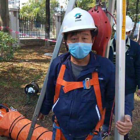 龙华水务维修人：平凡的岗位，执著的坚守
