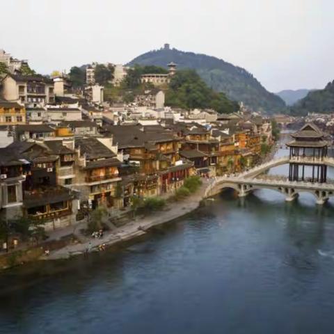 凤凰古城