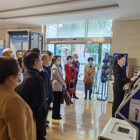 区政协委员视察区法院“一站式多元解纷和诉讼服务建设” 工作