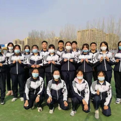 同心鼓  鼓人心––––吴忠中学高二(18)班同心鼓比赛