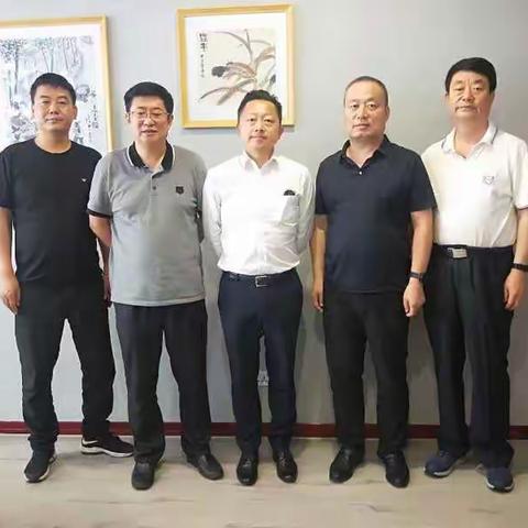 实地走访区第三届专家委员，认真听取专家意见