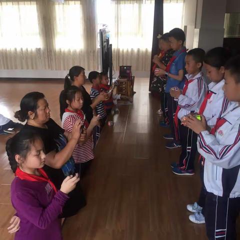 快乐与游戏同行 智慧伴活动共生——144班魔方速拧比赛