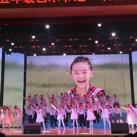 “唱响缤纷童年”x1510班文艺汇演