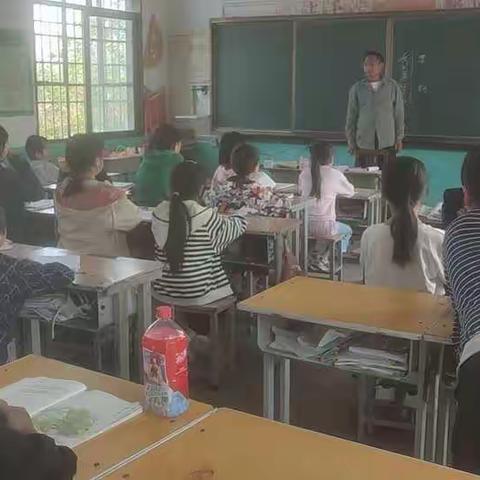 展风采，促提高——崇礼乡方堂小学教师公开课