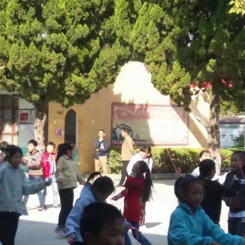五里源中心小学以检查促规范，以规范促提升——记五里源中心校开展教学常规检查工作