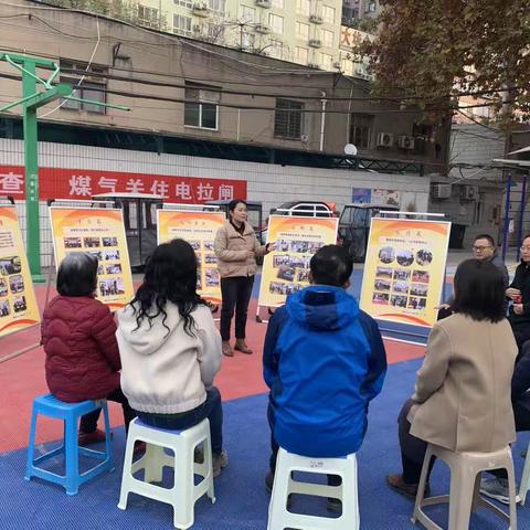 安东街人大代表工作室：人大代表进社区 “板凳会”架起“连心桥”