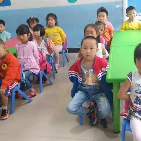 大拇指幼儿园学前班第一周宝贝成长记录