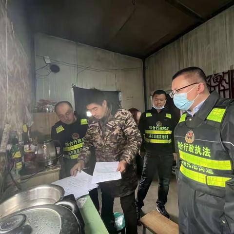 莲花池街道综合行政执法队助推创文