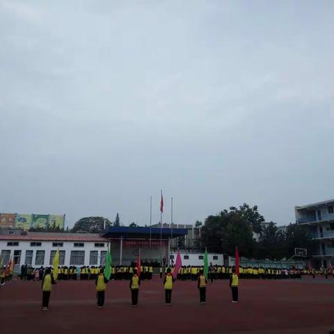 2013级二班金色阳光中队:厉害了，我的秋运会！