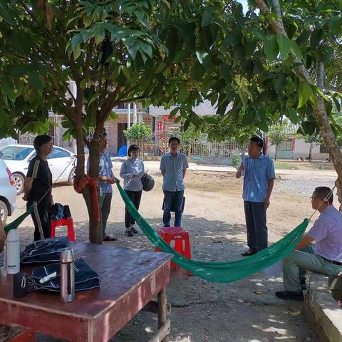 陈荣小队扶贫工作简报