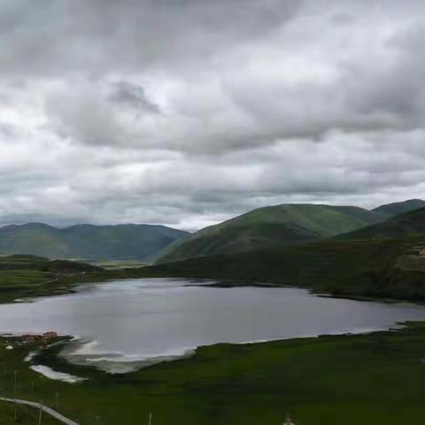 陪你一起看草原