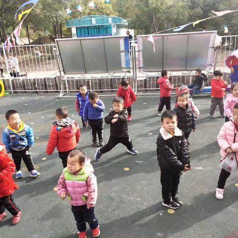 启蒙幼儿园小二班10月成长记录