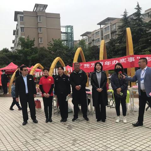 道清里社区党委开展学习党史，传承红色基因，弘扬文明新风活动。