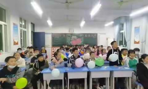 封校不封“笑” 疫情不“抑”情