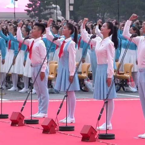 “请党放心，强国有我”——海口市秀华小学师生共同观看《庆祝中国共产党成立100周年大会》简报