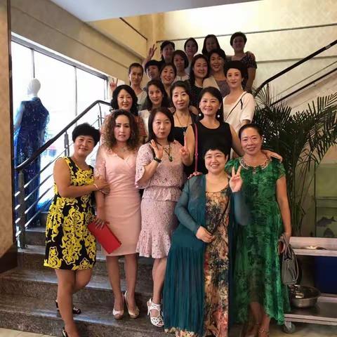 亲爱的，你若安好 我便是晴天         ---致我们永远不老的年轻岁月