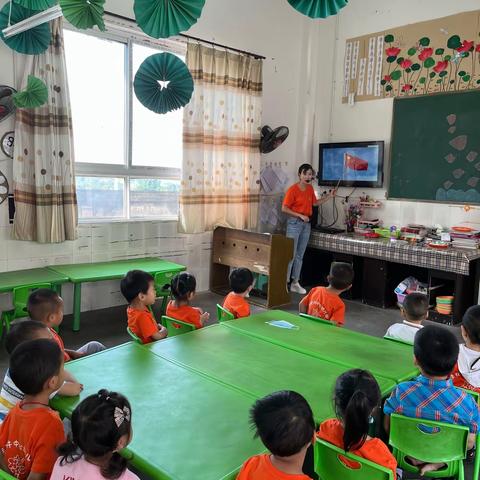 “祖国妈妈，生日快乐”——桂花井幼儿园欢度国庆节