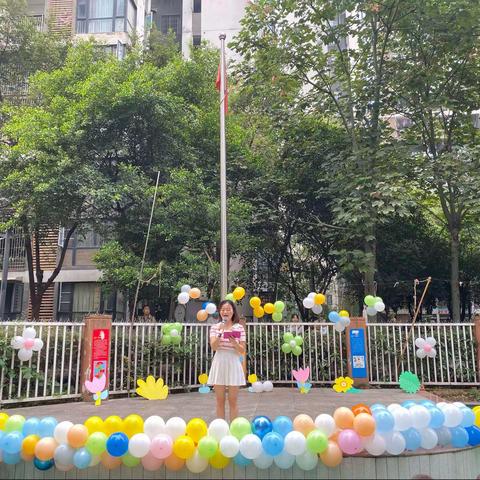 生日“童”聚 欢乐共享——好莱坞幼儿园9月集体生日会