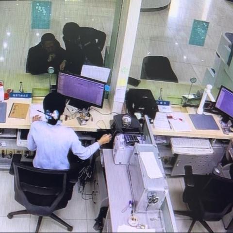 农行长春春城正大支行银警联动抓获电诈分子截获资金15万元